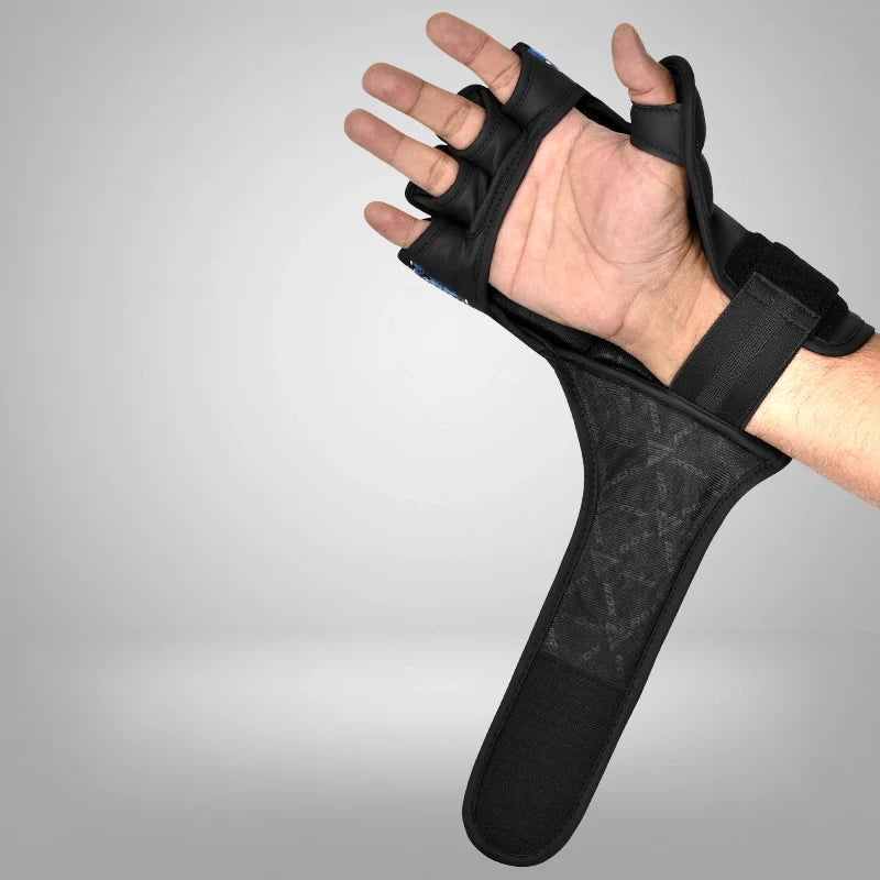 AURAPLUS2025GRAPPLINGGLOVES_GGR-F17BR_1#color_blueblack
